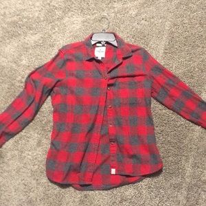 Women’s plain button up shirt